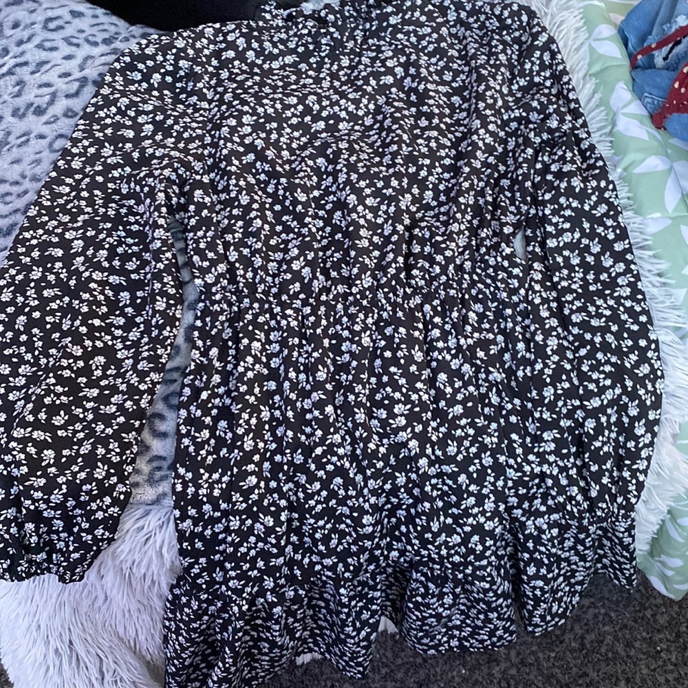 black and white floral dress